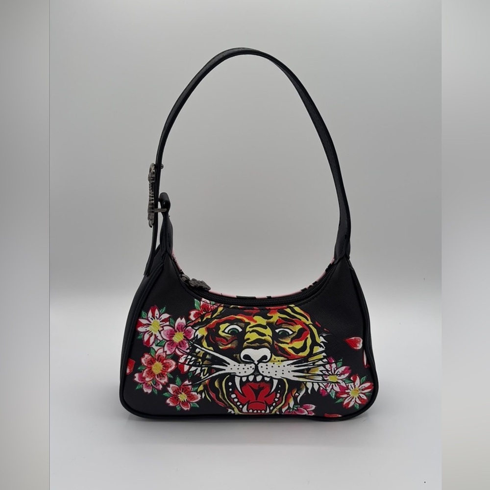NWT Ed Hardy Siberia Tiger Print Black/Pink Handbag w/shoulder strap Great size